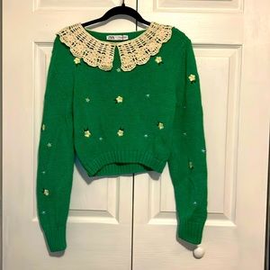 Zara cropped sweater. Size Large